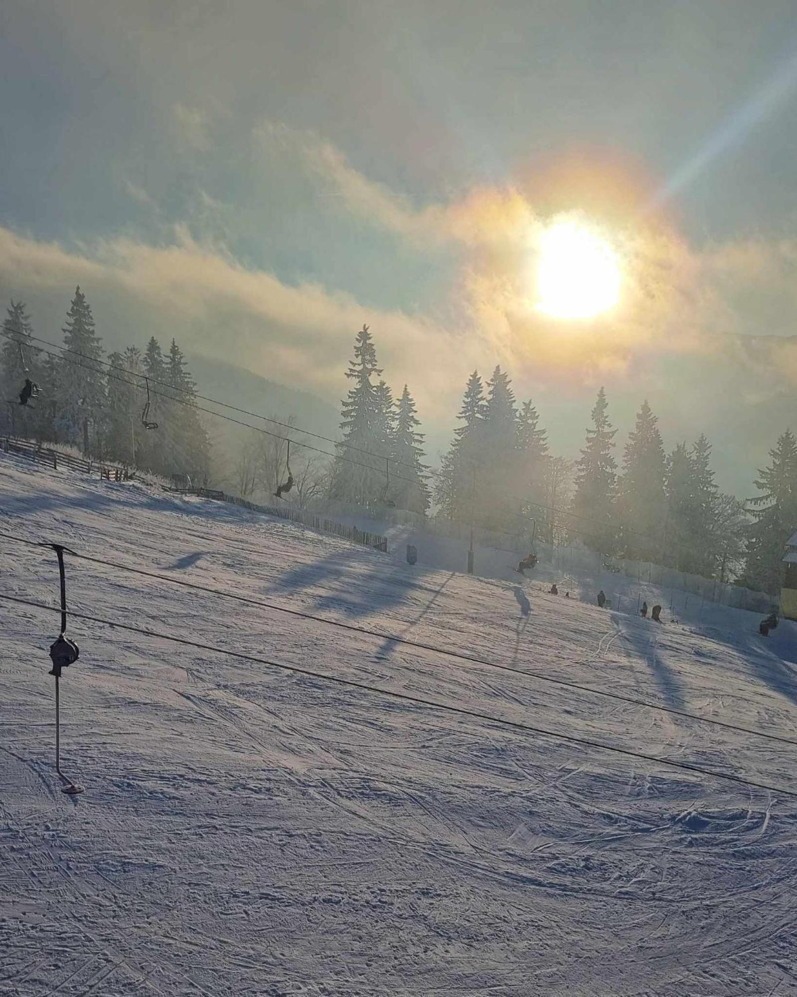 Pensiunea Sky Lupeni  Zewnętrze zdjęcie